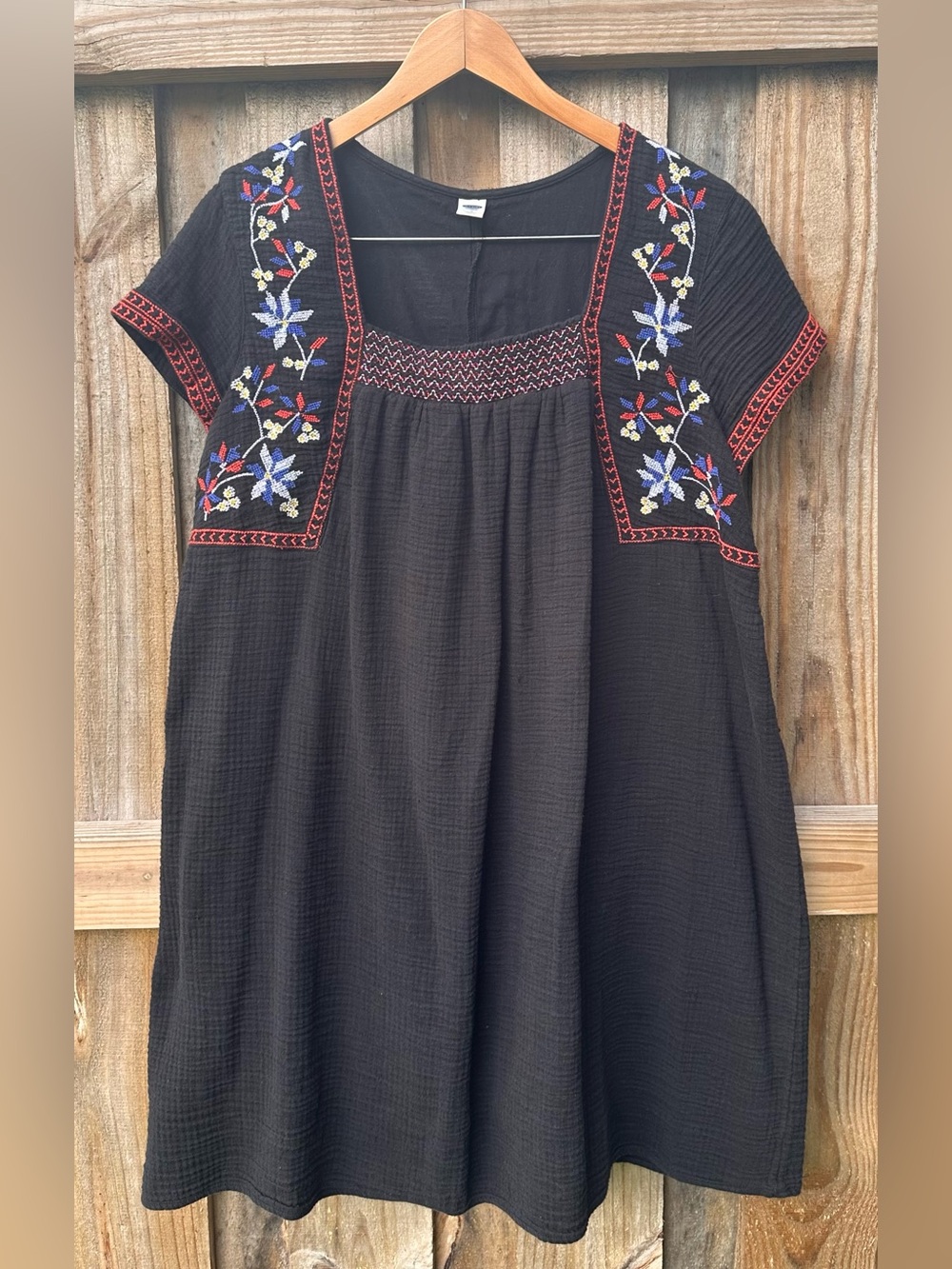 Old Navy Black Cotton Gauze Dress with Embroidery Details Size Large Boho